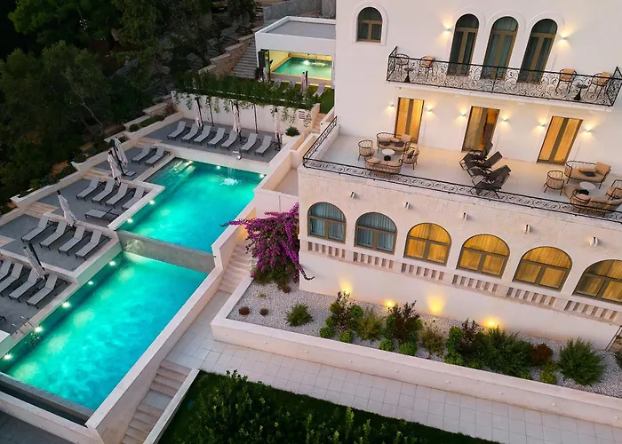 Hotel Moeesy, Blue & Green Oasis