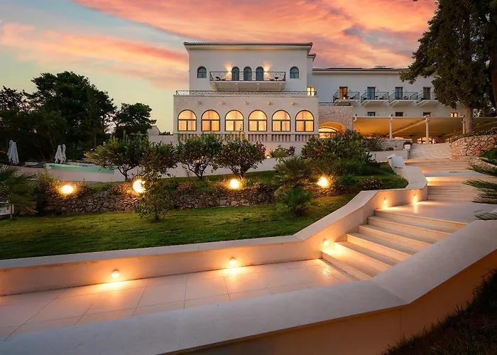 Hotel Moeesy, Blue & Green Oasis