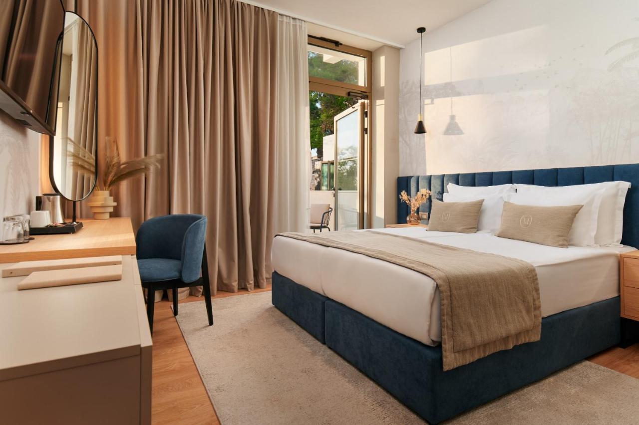 Hotel Moeesy, Blue & Oasis