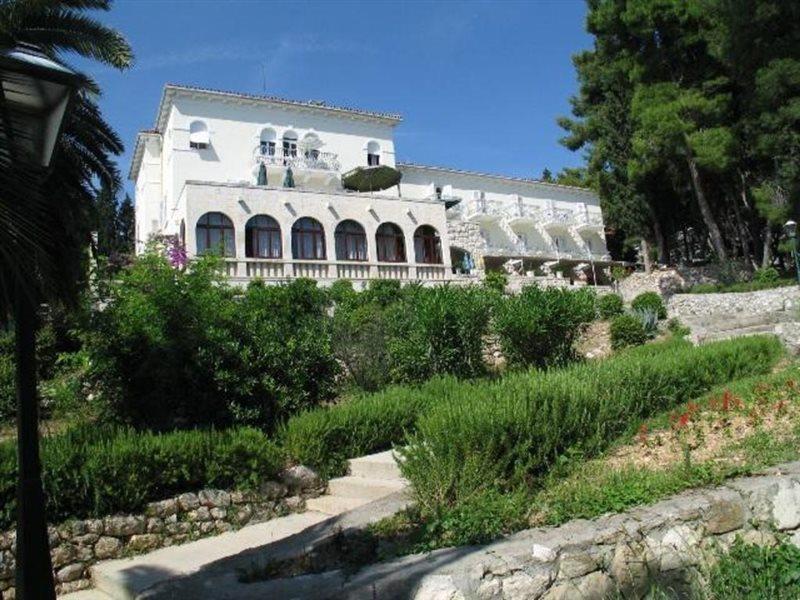 Moeesy, Blue & Oasis Hotel Hvar Town